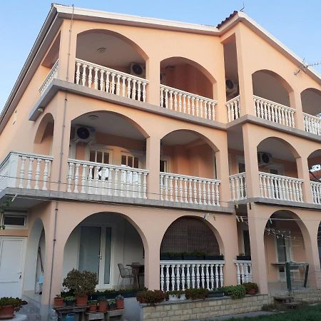 Apartments Dujlovic Privlaka  Buitenkant foto